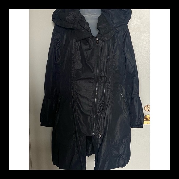 Creenstone black hooded raincoat size S fitted zipper closure adjustable 36 EU - Picture 1 of 7